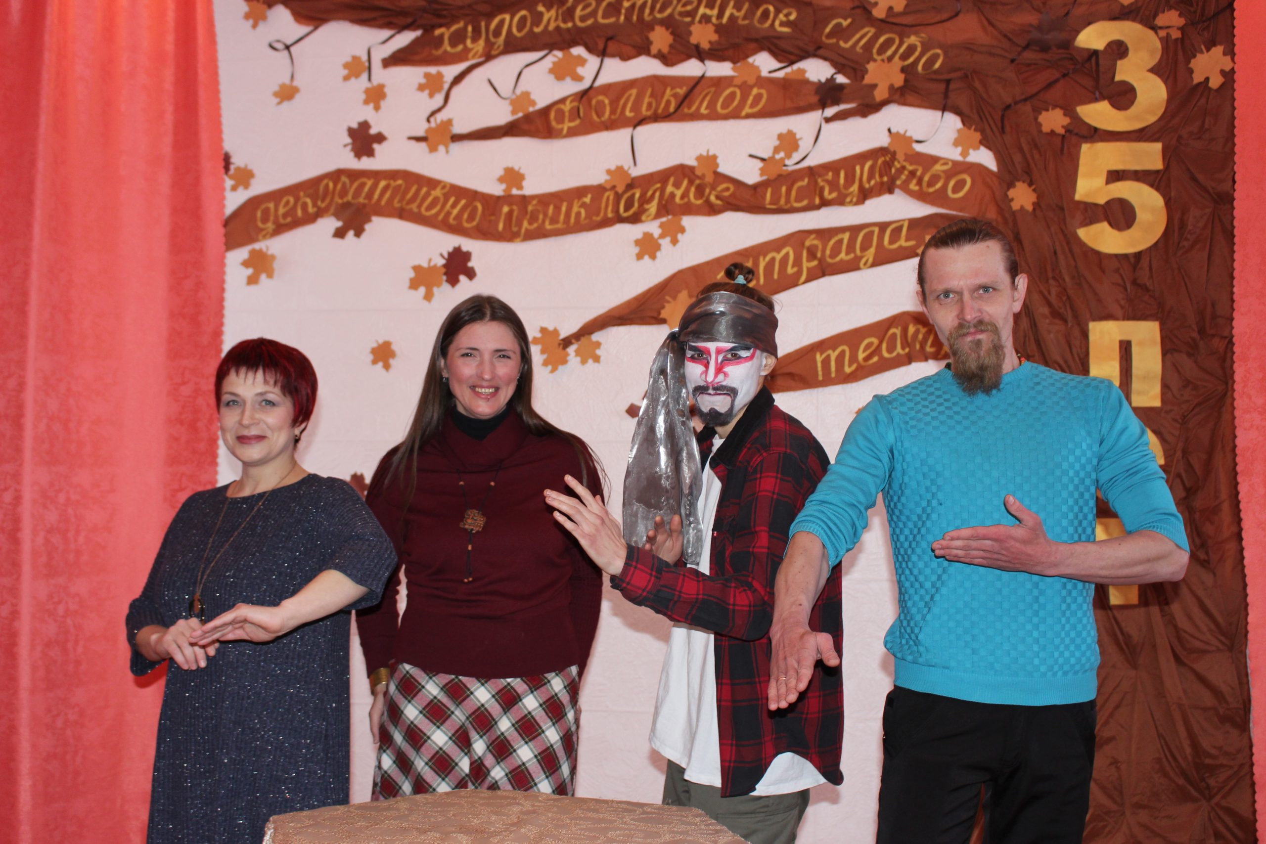 Театр в Поперечном